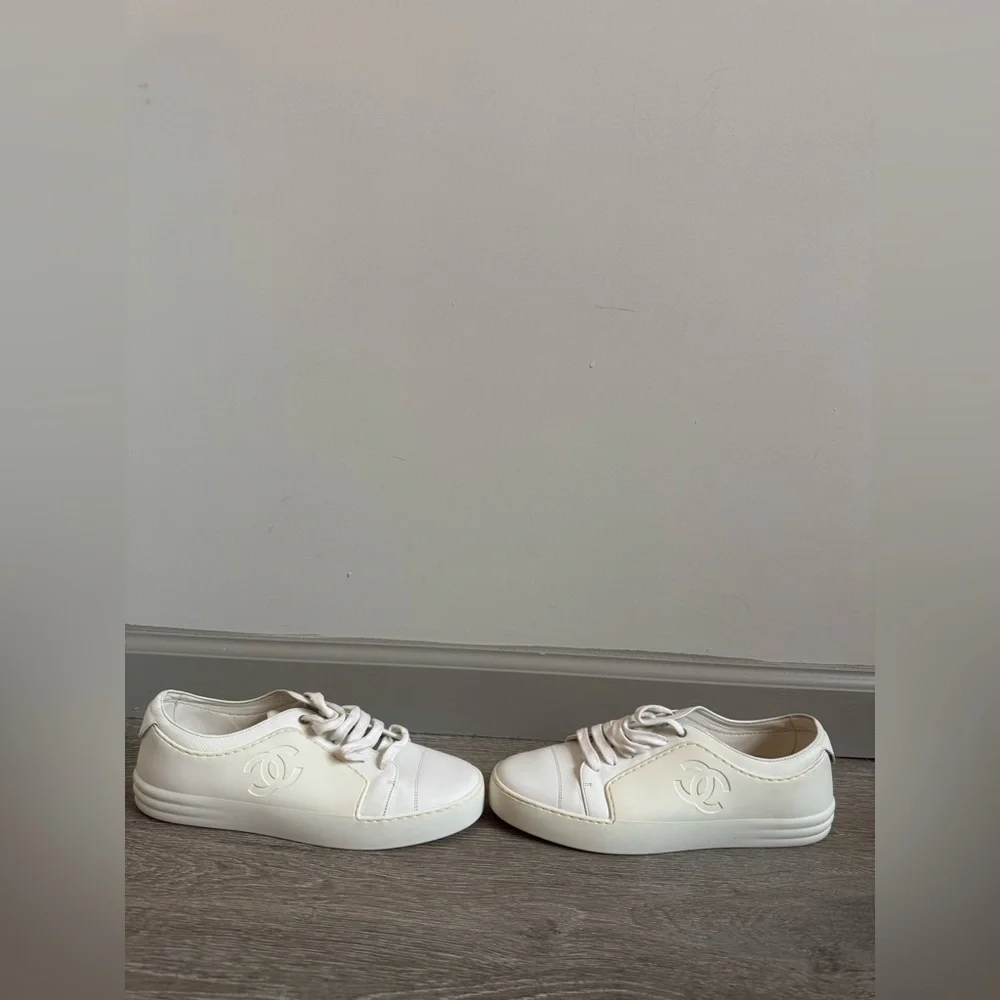REPOST Authentic Chanel White Luxury Rubber Leather Trainers Lace Up Sneakers